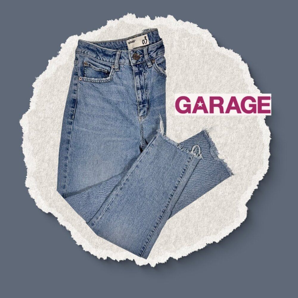 Garage Juniors Size 3 Light Wash Denim Jeans |Raw Hem | Light Whiskering | EUC